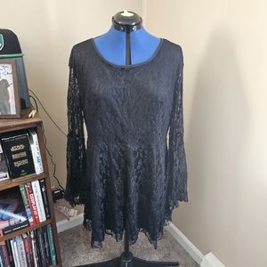 4X Black Lace Long Sleeve Midi Dress with Bell Sleeves